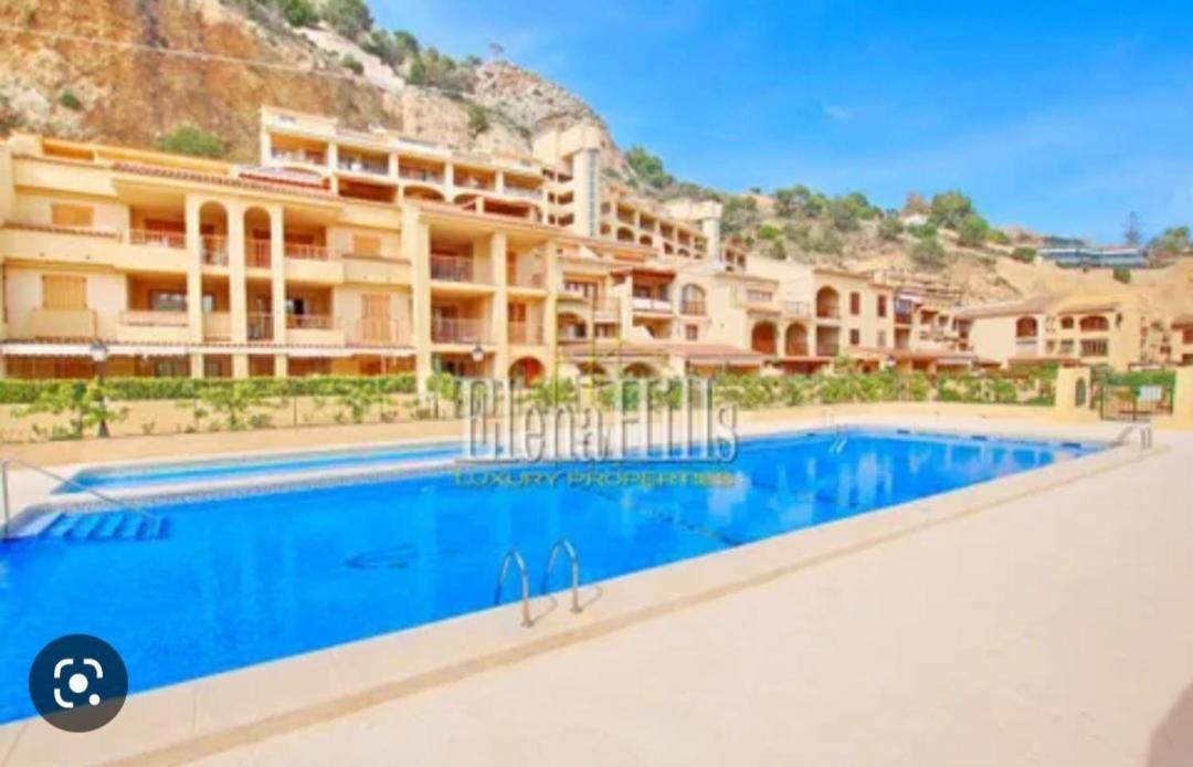 Apartamento En Lujoso Puerto Deportivo Алтеа Екстериор снимка